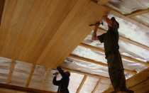 Чем обшить потолок в деревянном доме – фотопримеры лучших идей