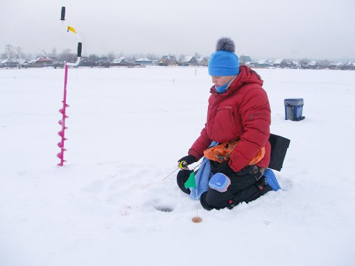 Как выбрать ледобур для зимней рыбалки: параметры, лучшие модели, цены 2025 года