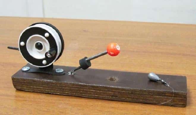 Зимняя донка: варианты оснастки, ловля на течении и стоячей воде