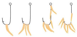 Как опарыша насадить на крючок и одеть на мормышку - наглядное фото