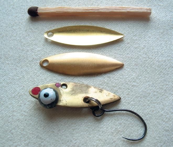 Цикада на основе лепестка типа лонг