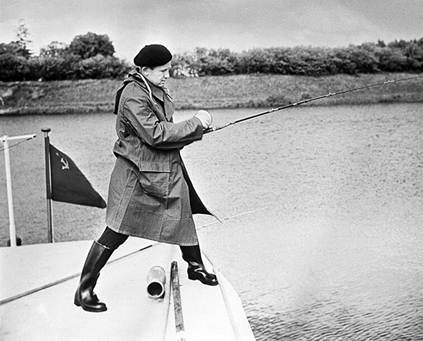 Демисезонная и осенняя обувь для рыбалки: как выбрать, что купить