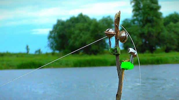 Закидушка для рыбалки своими руками: как сделать дома и на берегу реки