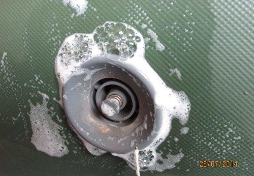 Ремонт лодки ПВХ: слань, транец, клапаны, клеим швы, проколы