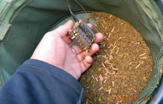 Лучшая прикормка для леща зимой для приготовления в домашних условиях и покупная