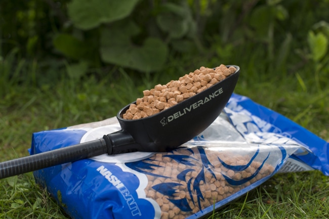 Средства для доставки прикормки при ловле карпа - кобры, рогатки