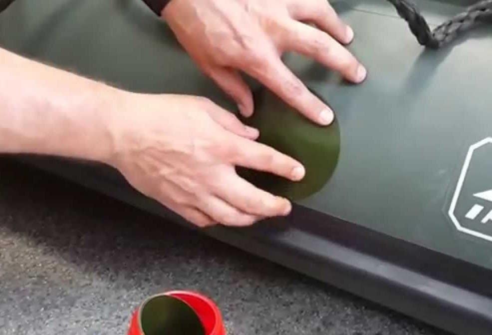 Ремонт лодки ПВХ: слань, транец, клапаны, клеим швы, проколы