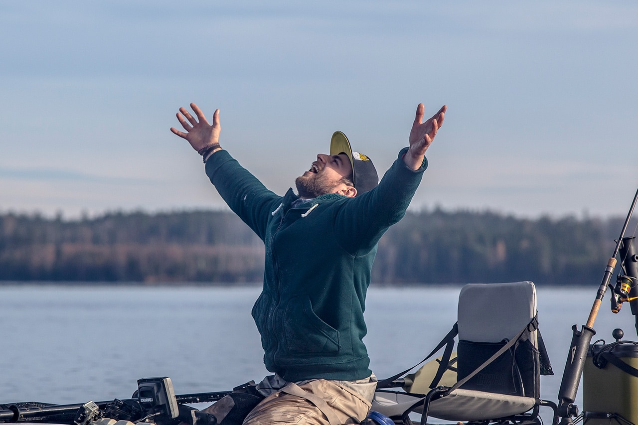 В какую погоду лучше ловить щуку - оптимальное давление, ветер, дождь, температура...