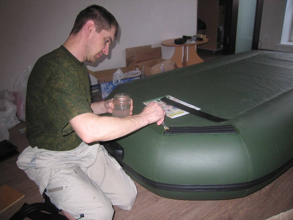 Ремонт лодки ПВХ: слань, транец, клапаны, клеим швы, проколы