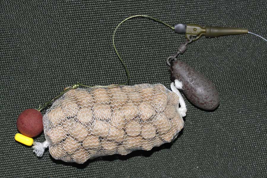 Средства для доставки прикормки при ловле карпа - кобры, рогатки