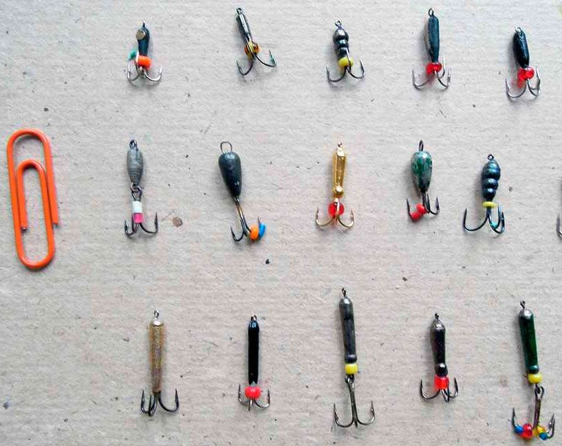 Безмотылка на окуня зимой: выбор мормышки, тактика и стратегия поиска и ловли