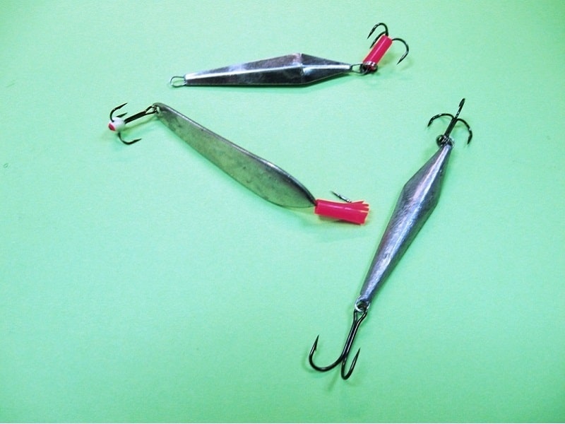 Ловля окуня на блесну зимой: когда и как использовать донные и вертикальные блесны