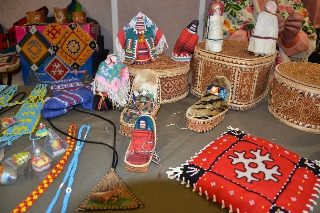 Художественные традиции хантов и манси