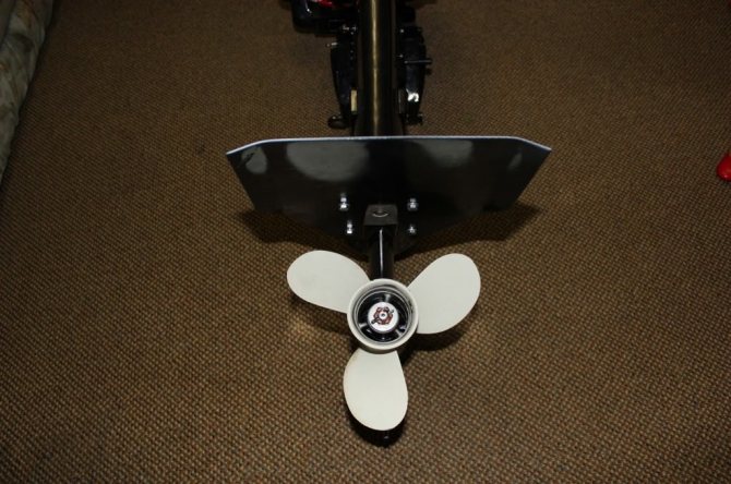 Гидрокрыло для лодочного мотора