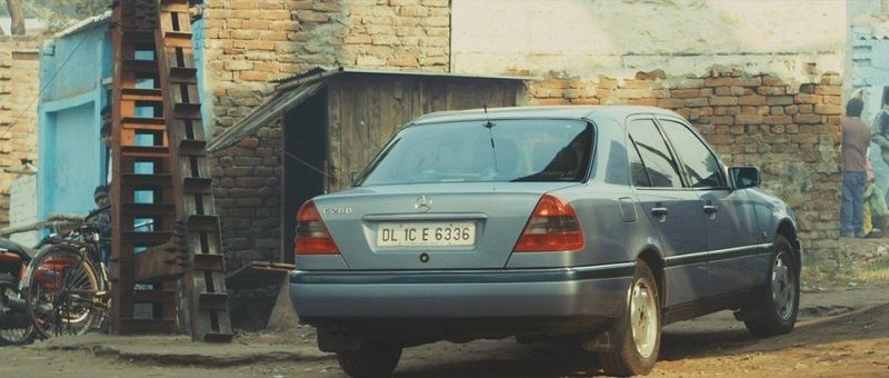 «Mercedes-Benz» из фильма "Миллиоер из трущоб"