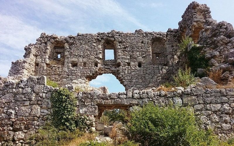 Памятник зодчества Мангуп-Кале