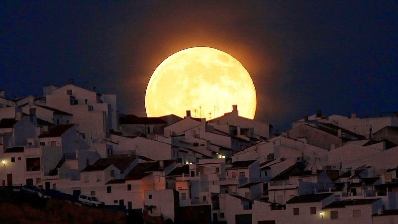 Красная луна