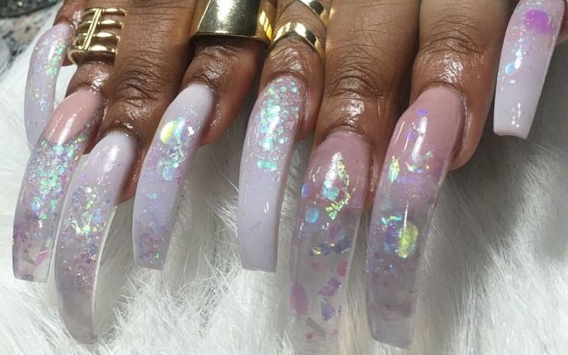 Длинные загнутые внутрь ногти – национальная особенность коренных алеуток