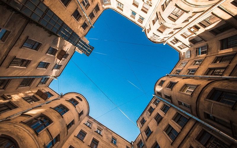 Дворы-колодцы в Санкт-Петербурге