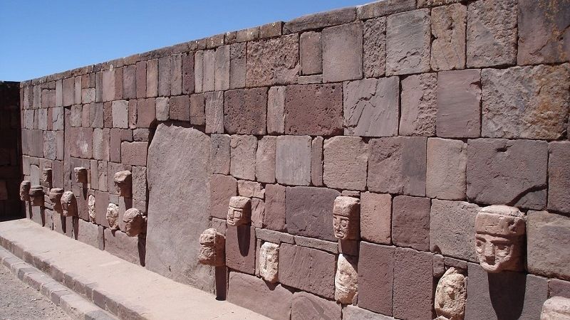 Постройки Пума Пунку