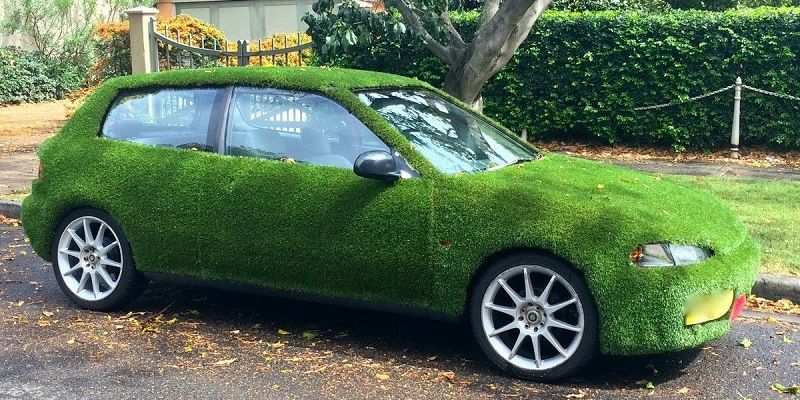 Травяное покрытие на машину