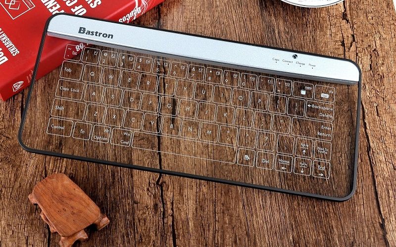 Стеклянная клавиатура