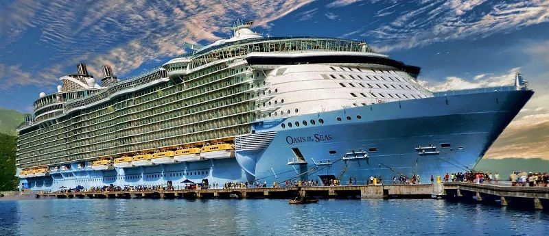 Лайнер «Oasis of the Seas»