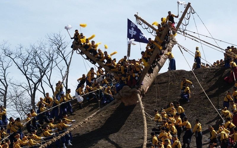 Омбасира-мацури