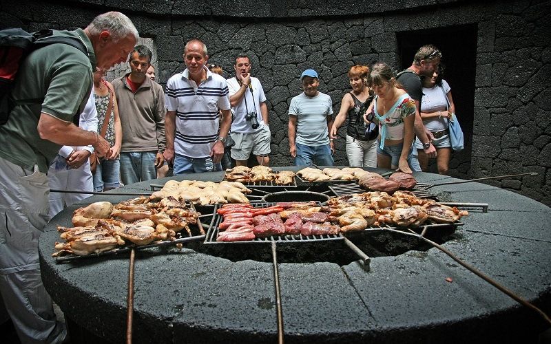 Ресторан «Эль Диабло» на вулкане