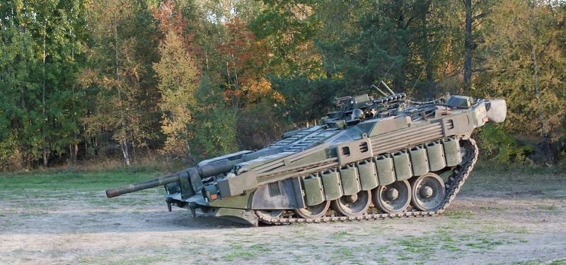 Танк Stridsvagn 103