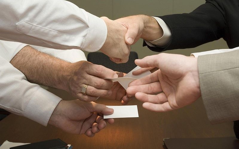 Обмен визитками в Японии