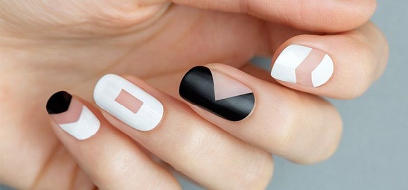 "Голый" маникюр