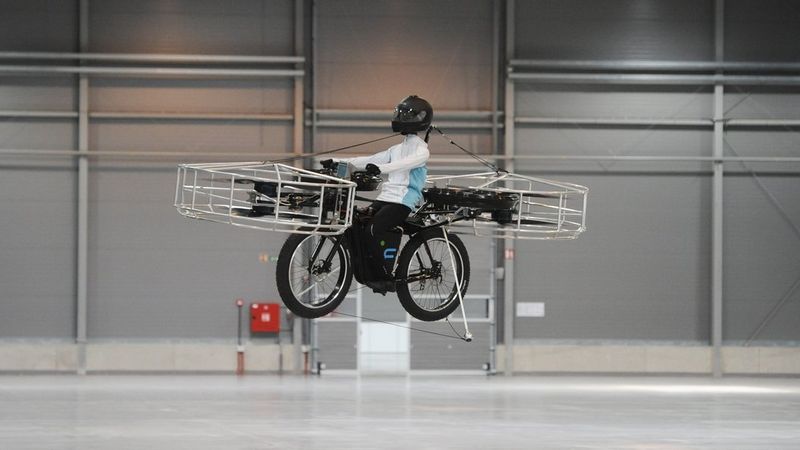 Летающий мотоцикл