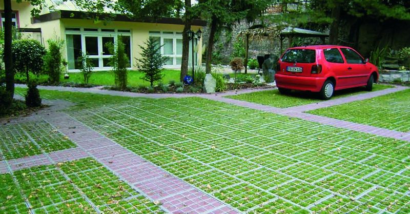 Решёточные газоны