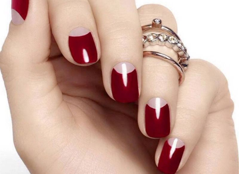 Лунный маникюр