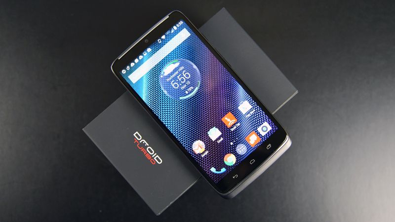 Motorola с небьющимся стеклом