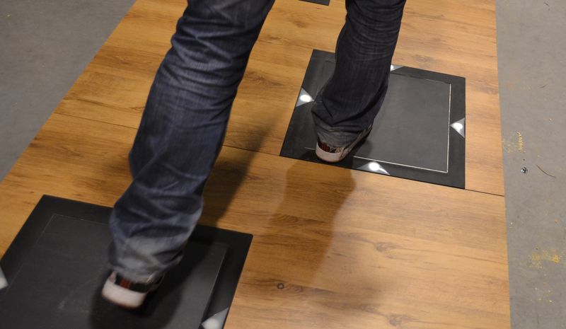 Электричество из шагов