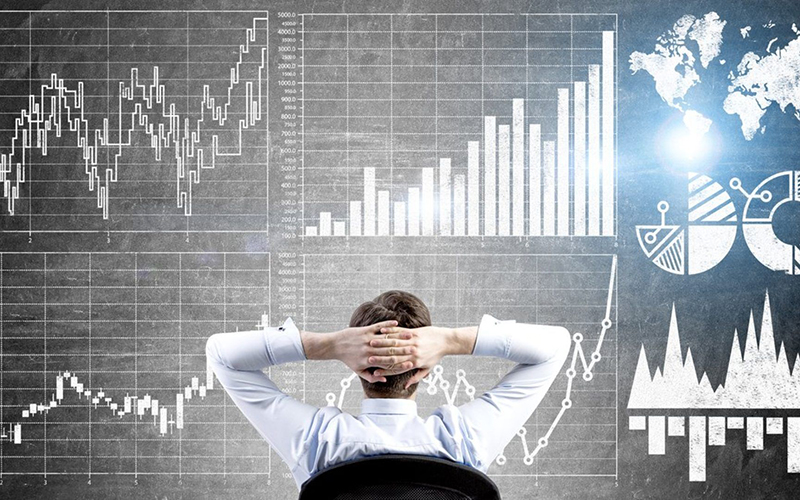 Политический аналитик