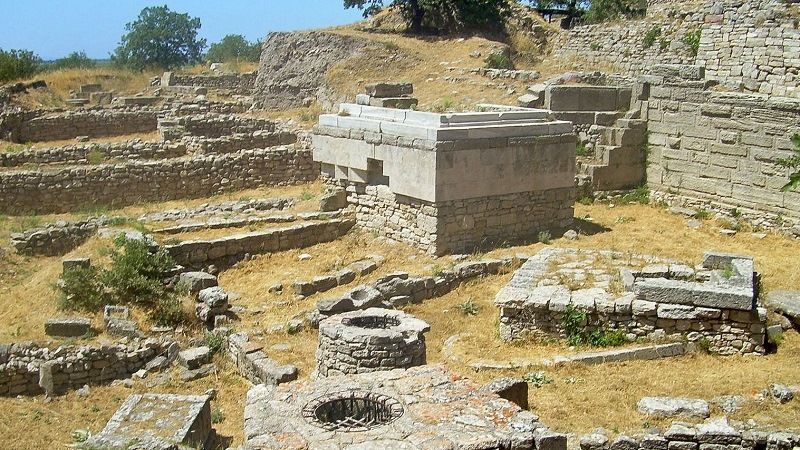 Троя, раскопки Генриха Шлимана