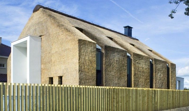 Дома из соломы