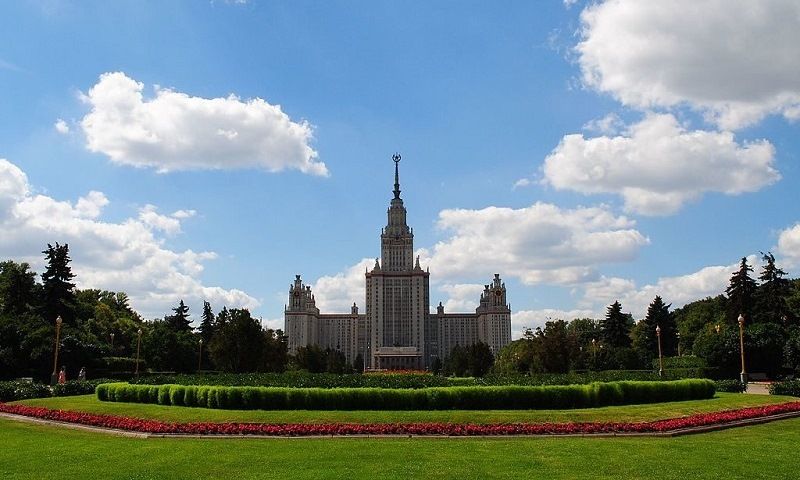 Университетская площадь