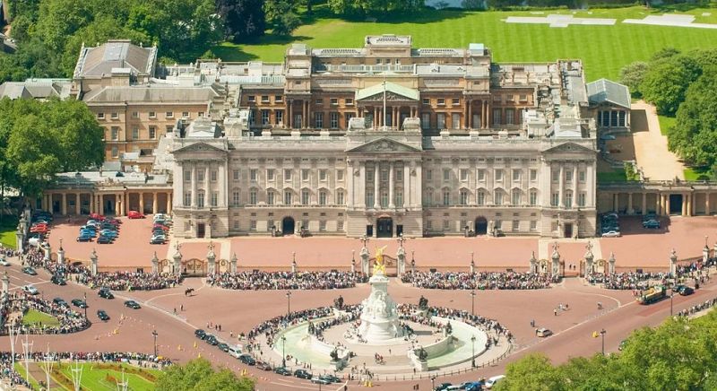 Букингемский дворец, Англия