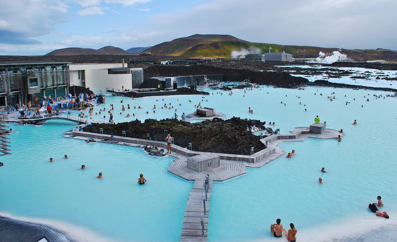 Система водоемов Blue Lagoon