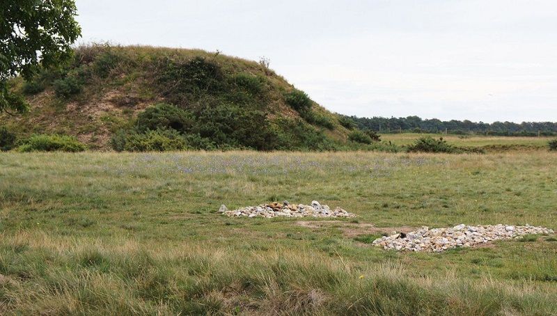 Курганный некрополь Саттон-Ху