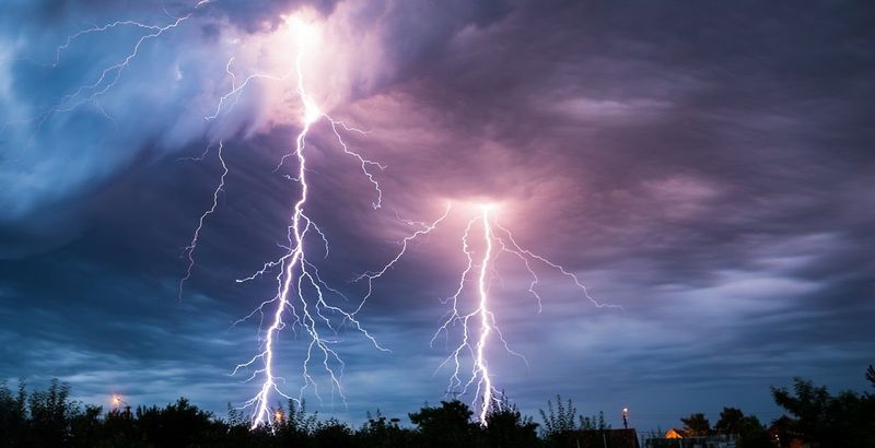 Молния дважды в одно место