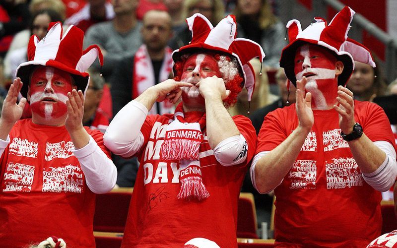 Шляпы болельщиков