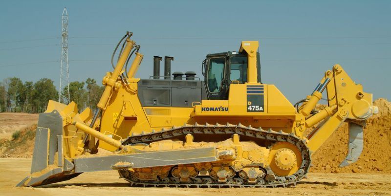 Бульдозер Komatsu D575A