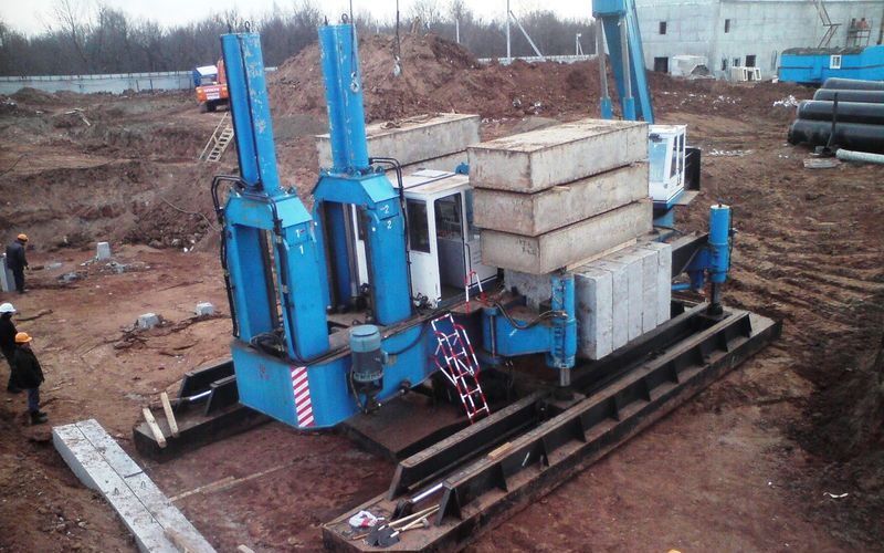 Сваевдавливающая установка Titan DTZ 360