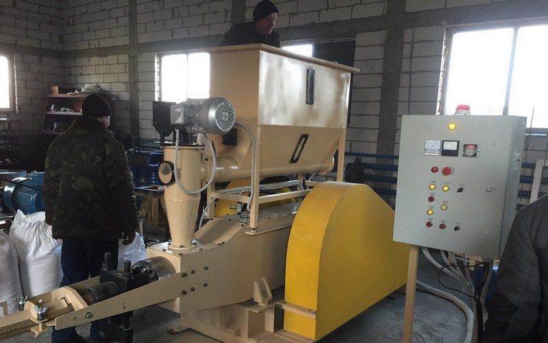 Брикеты из опилок: холодное производство