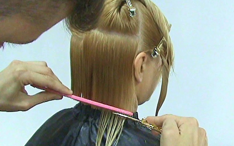 Удлиненное каре: затылок